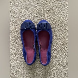 Ugg Australia Women Suede Comfort Slip On shoes sz 5, only worn once.